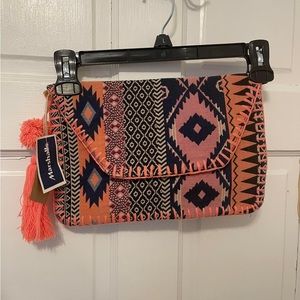 NWT Aztec print clutch